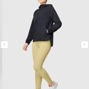 Push FWD Women's Aviate Stretch Jacket. Black size small. Excellent condition